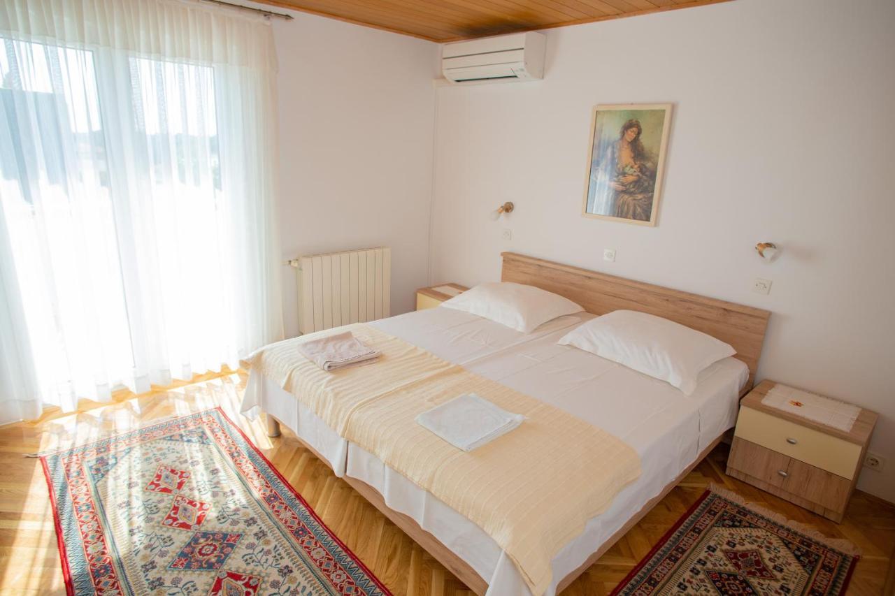 Apartments & Rooms Peranic 诺瓦利娅 外观 照片