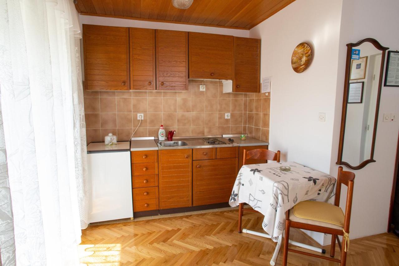 Apartments & Rooms Peranic 诺瓦利娅 外观 照片
