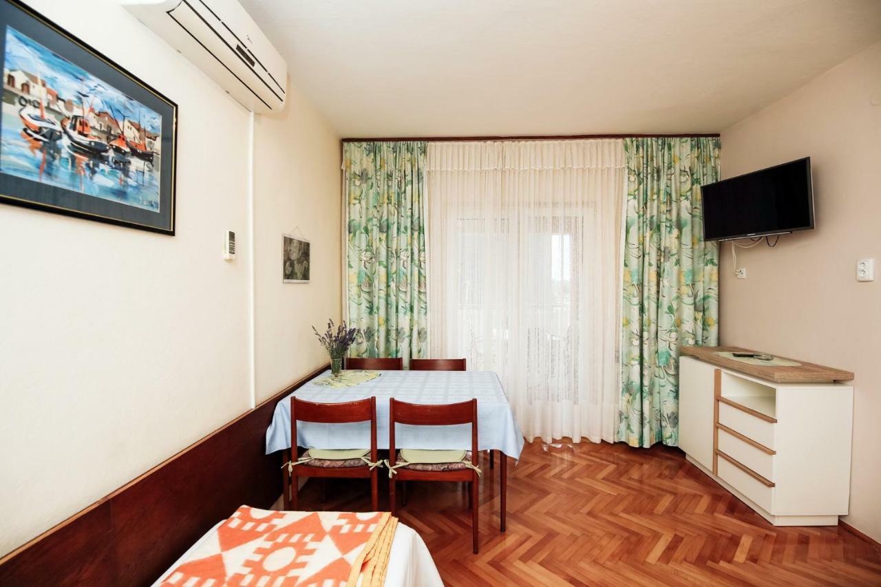 Apartments & Rooms Peranic 诺瓦利娅 外观 照片