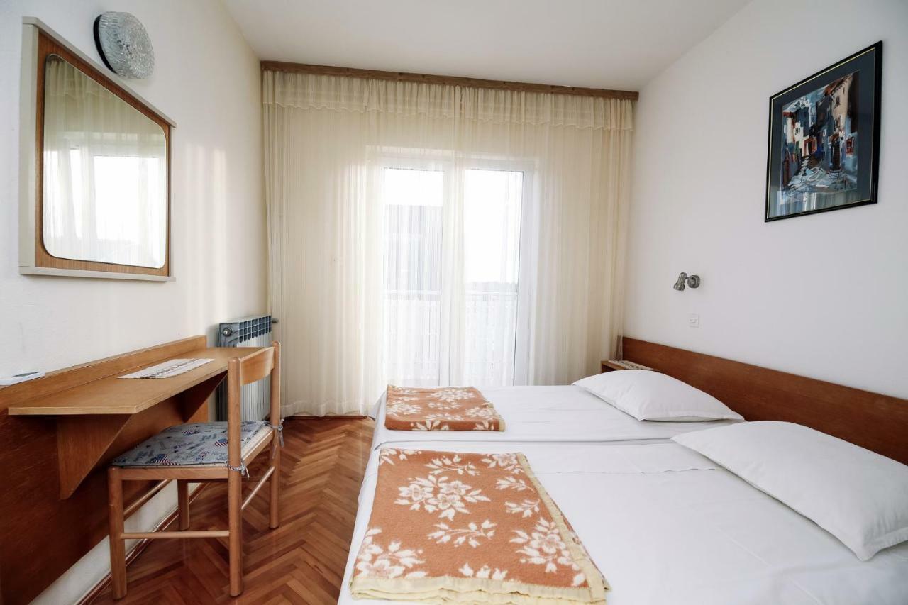Apartments & Rooms Peranic 诺瓦利娅 外观 照片